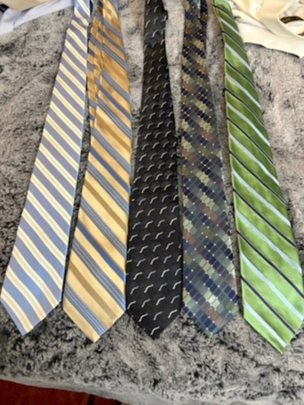 (5) Business Casual Ties